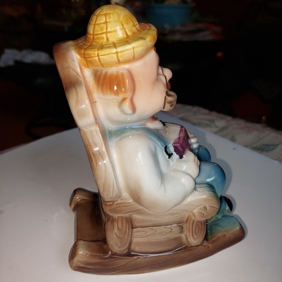 Vintage* Rocking Chair Grand-dad/Retiree Ceramic Cash Bank - Picture 2 of 6